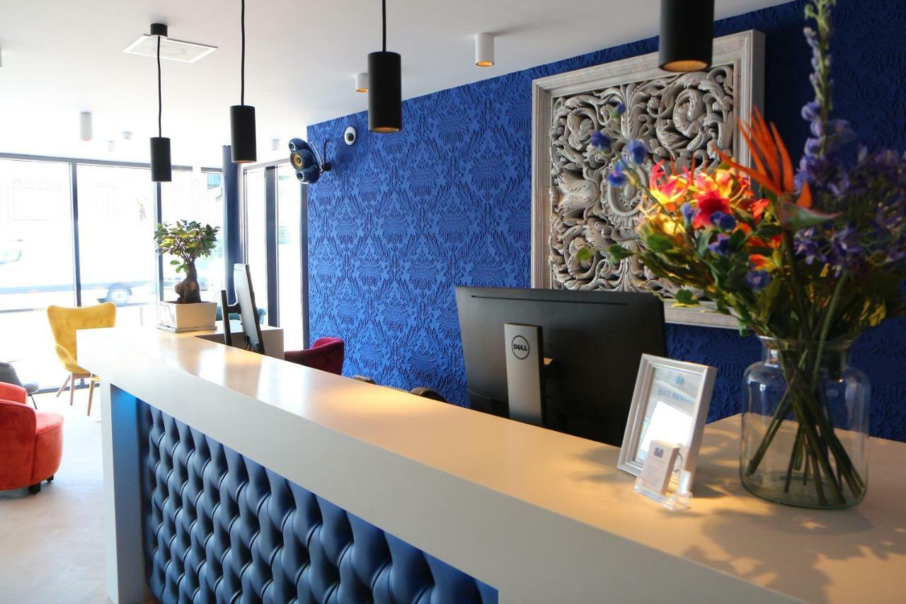 Blue Mansion Hotel Aalsmeer Exterior photo